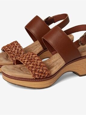 Clarks Seannah Brown Woven Front Slingback Sandals